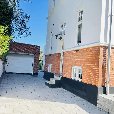 Aday - Central Mansion - Privat Pensjonat